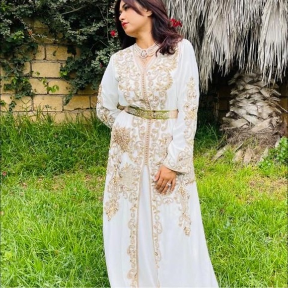 Meet your Posher, Sofia - Picture 1 of 1